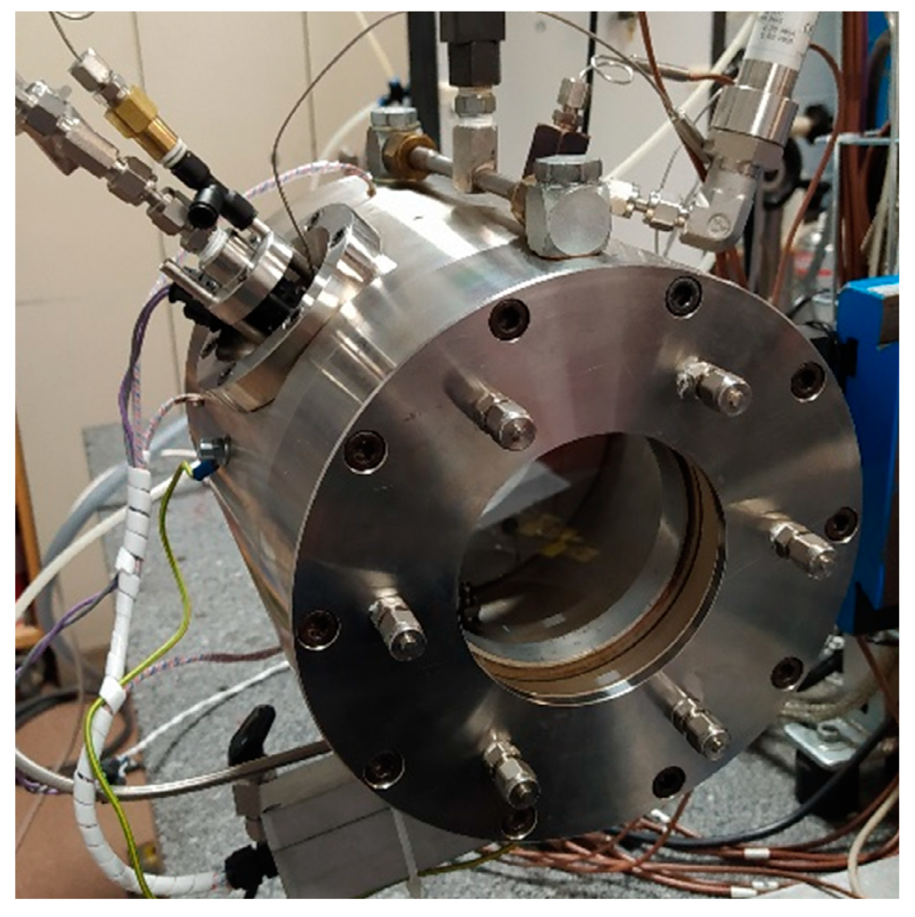 Testing spray chamber with optical access.