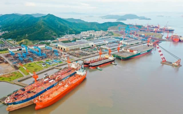 MAN, COSCO to cooperate on engine retrofits